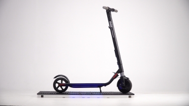 The e-scooter revolution is being re-ignited with Meredot&#039;s next-gen &#039;wireless fuelling stations&#039; for micro-mobility transport