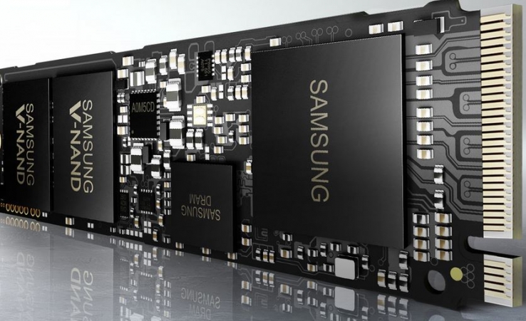 iTWire Samsung slots 32TB SSD