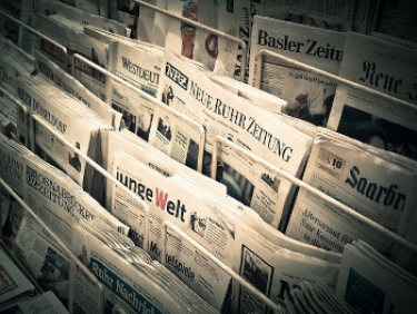 Google signs French deal to pay newspapers for snippets