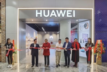 Huawei opens Melbourne store