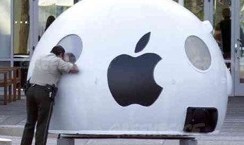 Apple looking at using mobile device as laptop