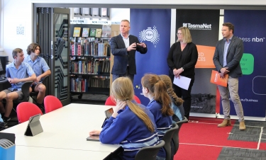 (L-R): Tasmanian Deputy Premier &amp; Minister for Education and Training, Jeremy Rockliff; Federal Member for Bass, Bridget Archer; and TasmaNet CEO, Rob Vernon, chat with students at Kings Meadows High School in Launceston.